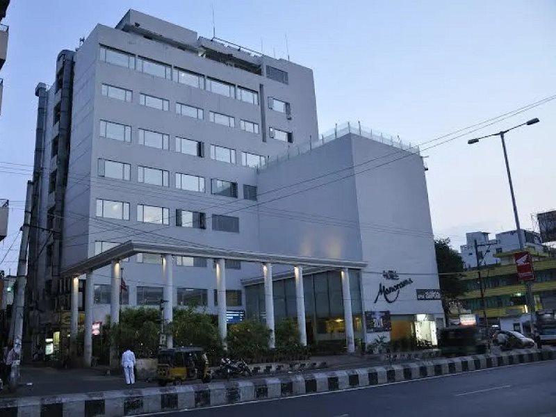 Hotel Manorama Vijayawada Bagian luar foto